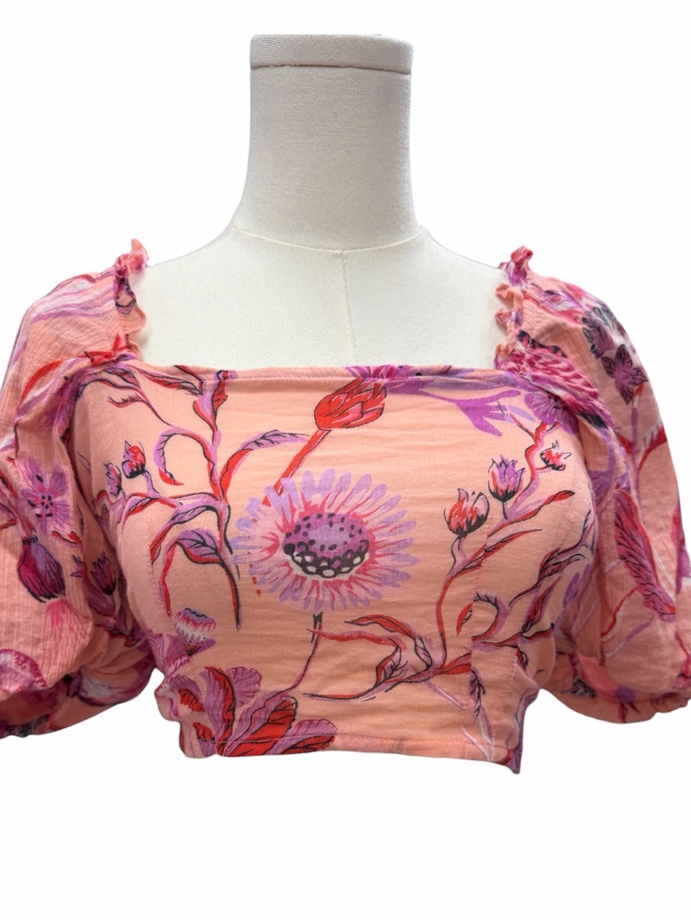 B28 Banjanan Floral Tie-Back Crop Top